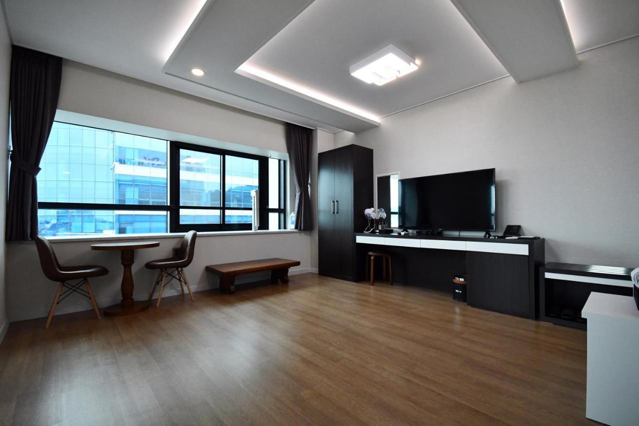 Hotel Wooin Mokpo Exterior photo